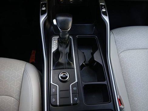 Used 2022 Kia Sorento S w/ Panoramic Sunroof Package FWD image 10