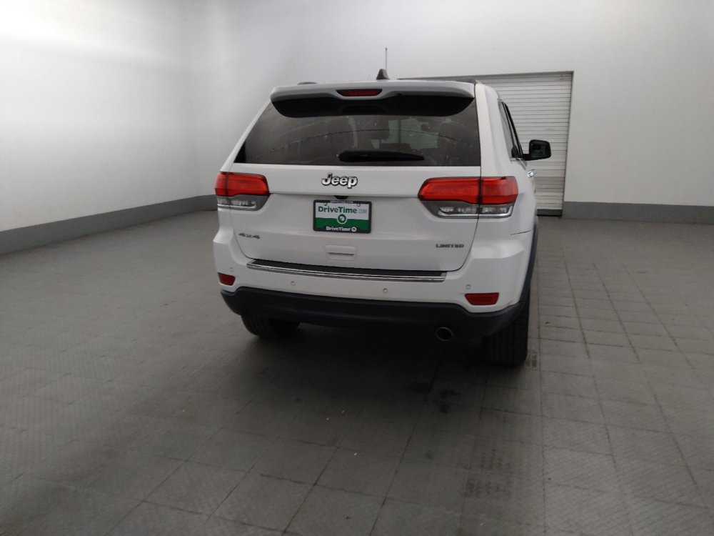 Used 2018 Jeep Grand Cherokee Limited AWD/4WD image 7