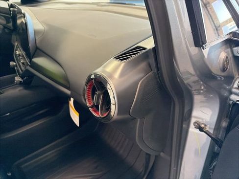 New 2026 Chevrolet Equinox EV RS image 25