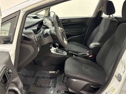 Used 2017 Ford Fiesta SE image 13