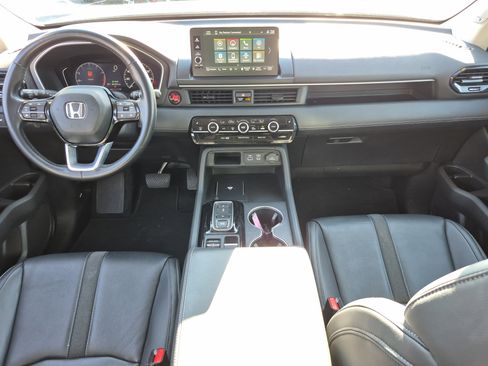 Used 2024 Honda Pilot Touring image 20