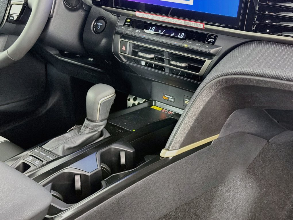 New 2026 Toyota Camry SE w/ Multimedia Upgrade Package FWD image 33