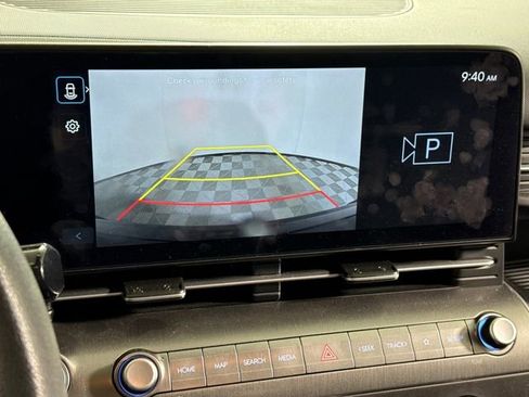 Used 2025 Hyundai Kona SE image 32