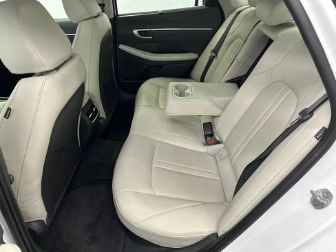 Used 2025 Hyundai Sonata Limited FWD image 21