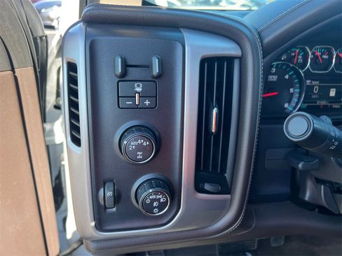 Used 2017 GMC Sierra 1500 SLT image 30