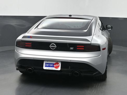 Used 2025 Nissan Z Performance w/ Floor Mat Package RWD image 39