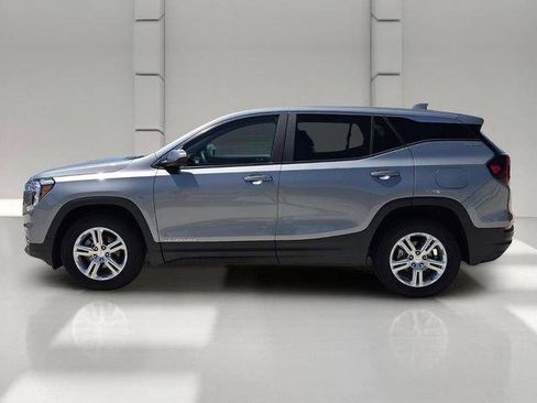 Certified 2024 GMC Terrain SLE AWD/4WD image 2