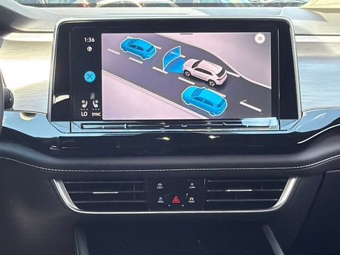 New 2026 Volkswagen Atlas Cross Sport SE FWD image 24