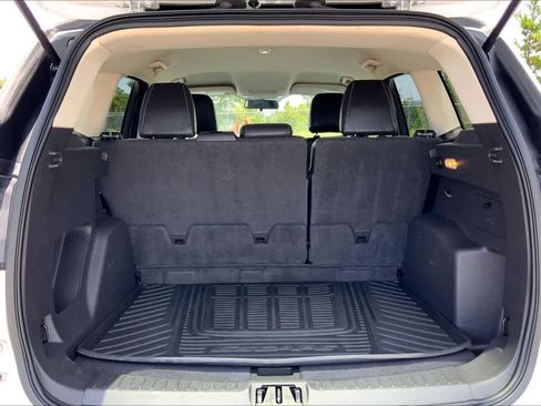 Used 2017 Ford Escape SE w/ SE Sport Appearance Package FWD image 34