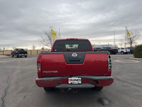 Used 2012 Nissan Frontier SV w/ Sport Appearance Pkg image 4
