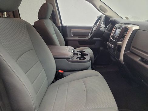 Used 2017 RAM 1500 Classic SLT RWD image 21