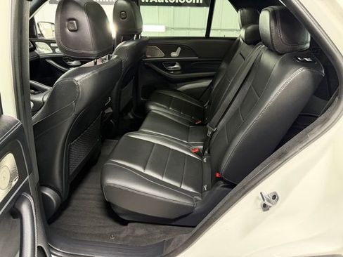 Used 2024 Mercedes-Benz GLE 350 4MATIC image 11