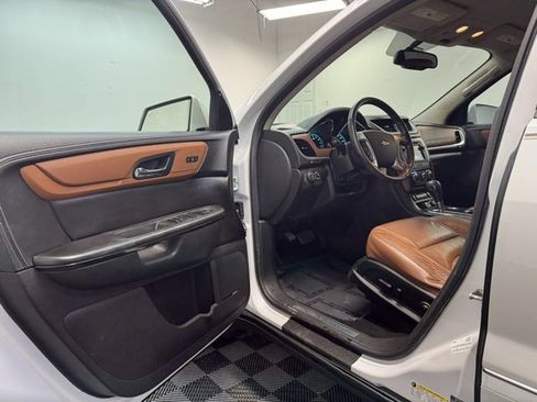 Used 2016 Chevrolet Traverse LTZ image 11