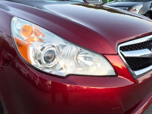 Used 2010 Subaru Legacy 2.5i Premium AWD/4WD image 22