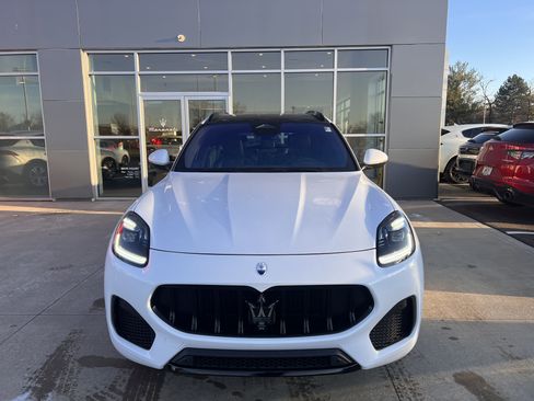 Used 2023 Maserati Grecale Modena image 3
