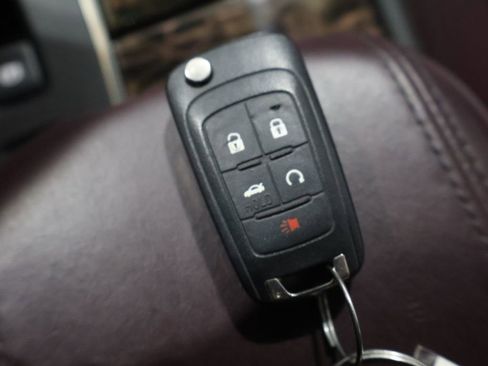 Used 2016 Buick LaCrosse Leather w/ Ultra Luxury Package image 28