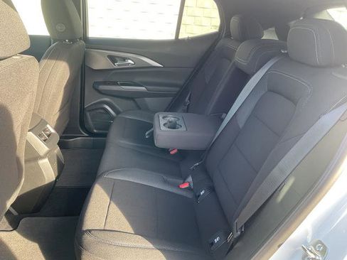 New 2026 Chevrolet Equinox EV LT image 6