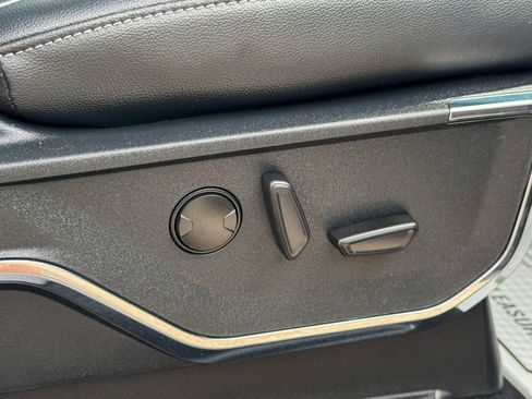 Certified 2024 Ford F150 Lariat AWD/4WD image 15