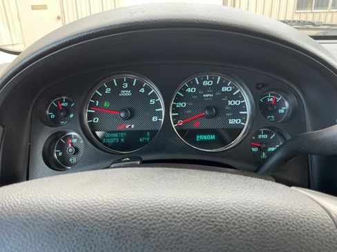 Used 2013 Chevrolet Avalanche LT w/ Suspension Package, Off-Road image 21