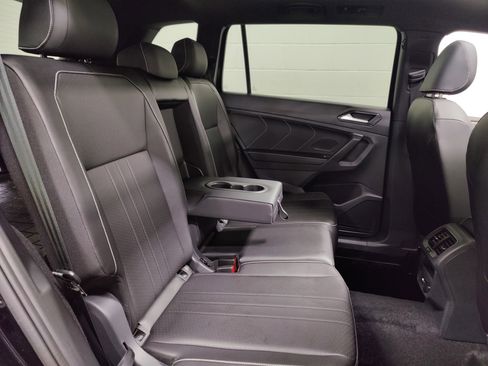 Certified 2024 Volkswagen Tiguan SE R-Line image 20