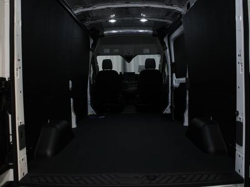 New 2026 Ford Transit 250 148 Medium Roof w/ Load Area Protection Package RWD image 20