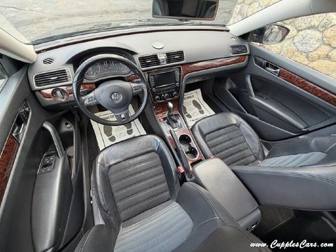 Used 2013 Volkswagen Passat TDI SEL Premium image 22