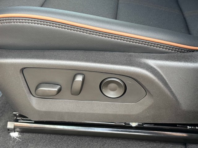 New 2026 GMC Canyon AT4 AWD/4WD image 17