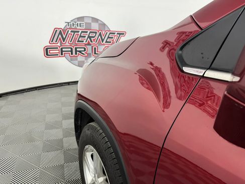 Used 2020 Chevrolet Trax LT AWD/4WD image 22