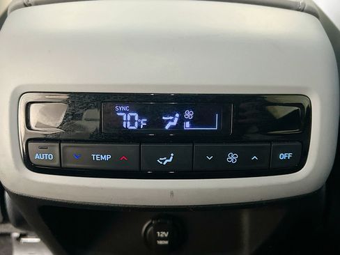 Used 2023 Hyundai Palisade SEL image 18