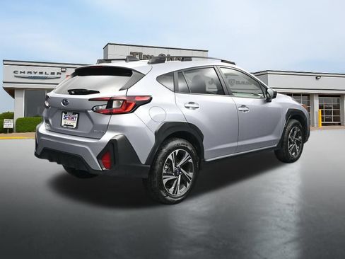 Used 2025 Subaru Crosstrek 2.5i Premium AWD/4WD image 5