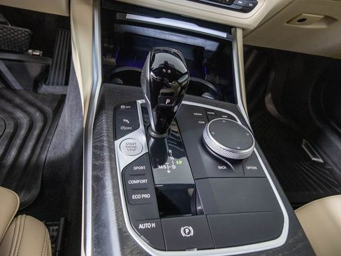 Used 2023 BMW 430i Coupe w/ Premium Package image 22