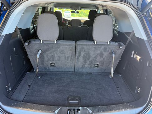 Used 2022 Ford Explorer XLT w/ Class IV Trailer Tow Package image 13