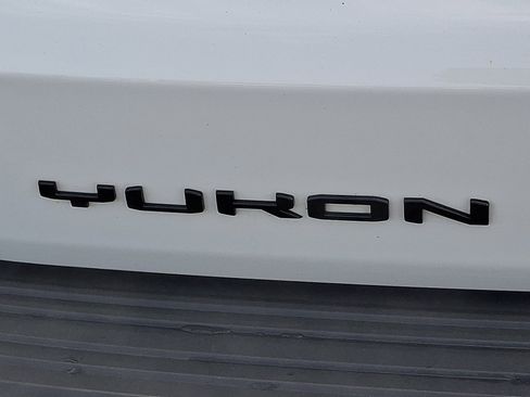 Certified 2023 GMC Yukon Denali image 33