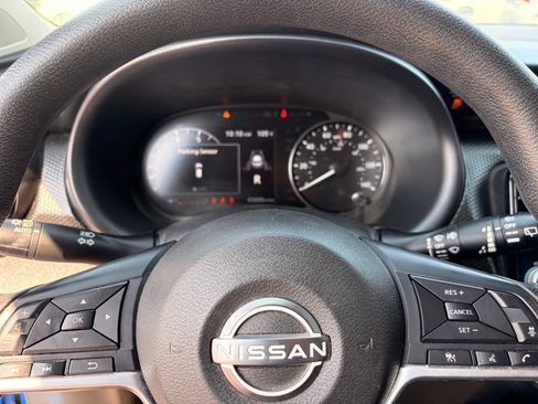 Used 2023 Nissan Kicks SV FWD image 28