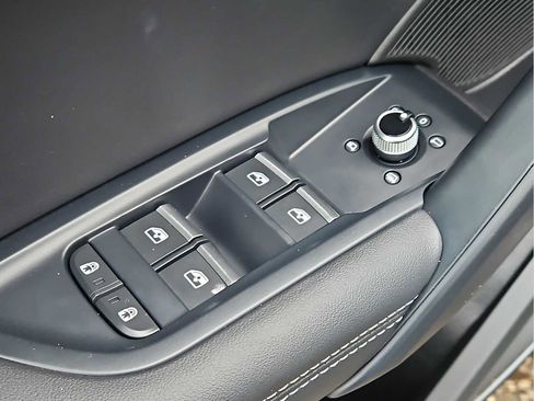 Used 2023 Audi Q5 2.0T Premium Plus w/ Premium Plus Package image 13