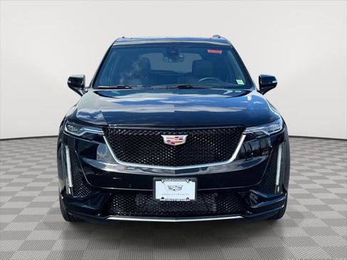 Used 2024 Cadillac XT6 Sport w/ Technology Package AWD/4WD image 2