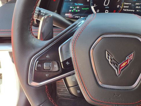 Used 2025 Chevrolet Corvette Z06 RWD image 22