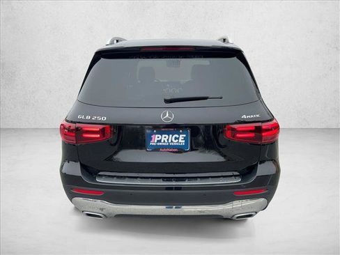 Certified 2025 Mercedes-Benz GLB 250 4MATIC image 7