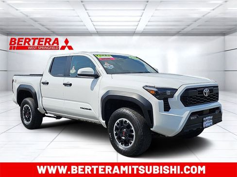 Used 2024 Toyota Tacoma TRD Off-Road AWD/4WD image 1
