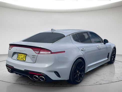 Used 2022 Kia Stinger GT1 AWD/4WD image 3