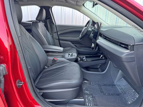 Used 2023 Ford Mustang Mach-E Select image 14