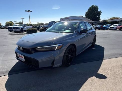 Used 2025 Honda Civic Sport image 1