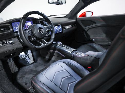 Used 2022 Maserati MC20 Coupe image 24