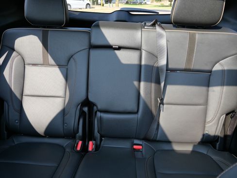 Used 2022 Chevrolet Blazer Premier w/ Enhanced Convenience Package AWD/4WD image 13