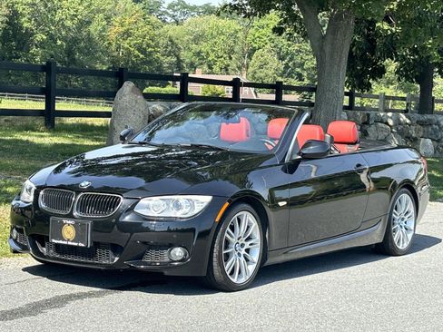 Used 2013 BMW 335i Convertible RWD image 17