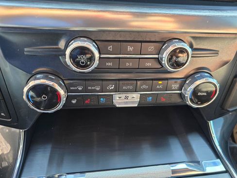 Used 2022 Ford F150 Lariat w/ Equipment Group 502A High AWD/4WD image 43