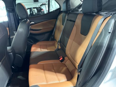 Used 2020 Buick Encore GX Essence w/ Experience Buick Package AWD/4WD image 19