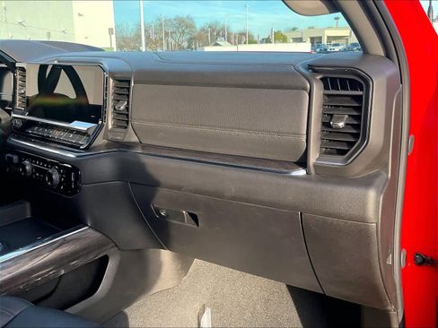 Used 2024 Chevrolet Silverado 2500 LTZ w/ LTZ Plus Package image 19