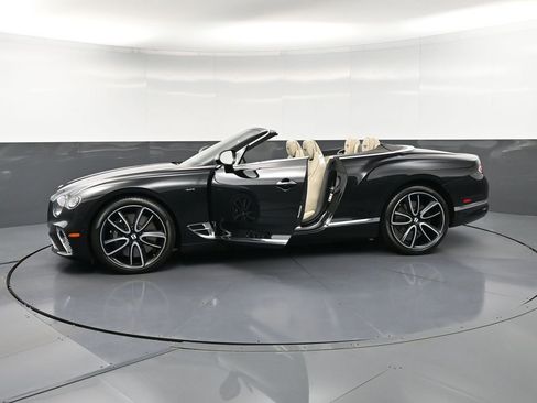 Certified 2023 Bentley Continental GT V8 AWD/4WD image 39