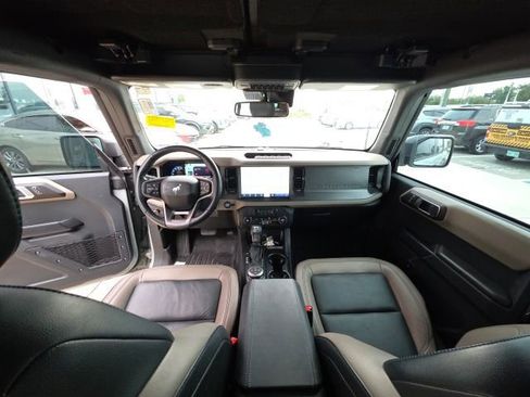 Used 2024 Ford Bronco Wildtrak AWD/4WD image 25